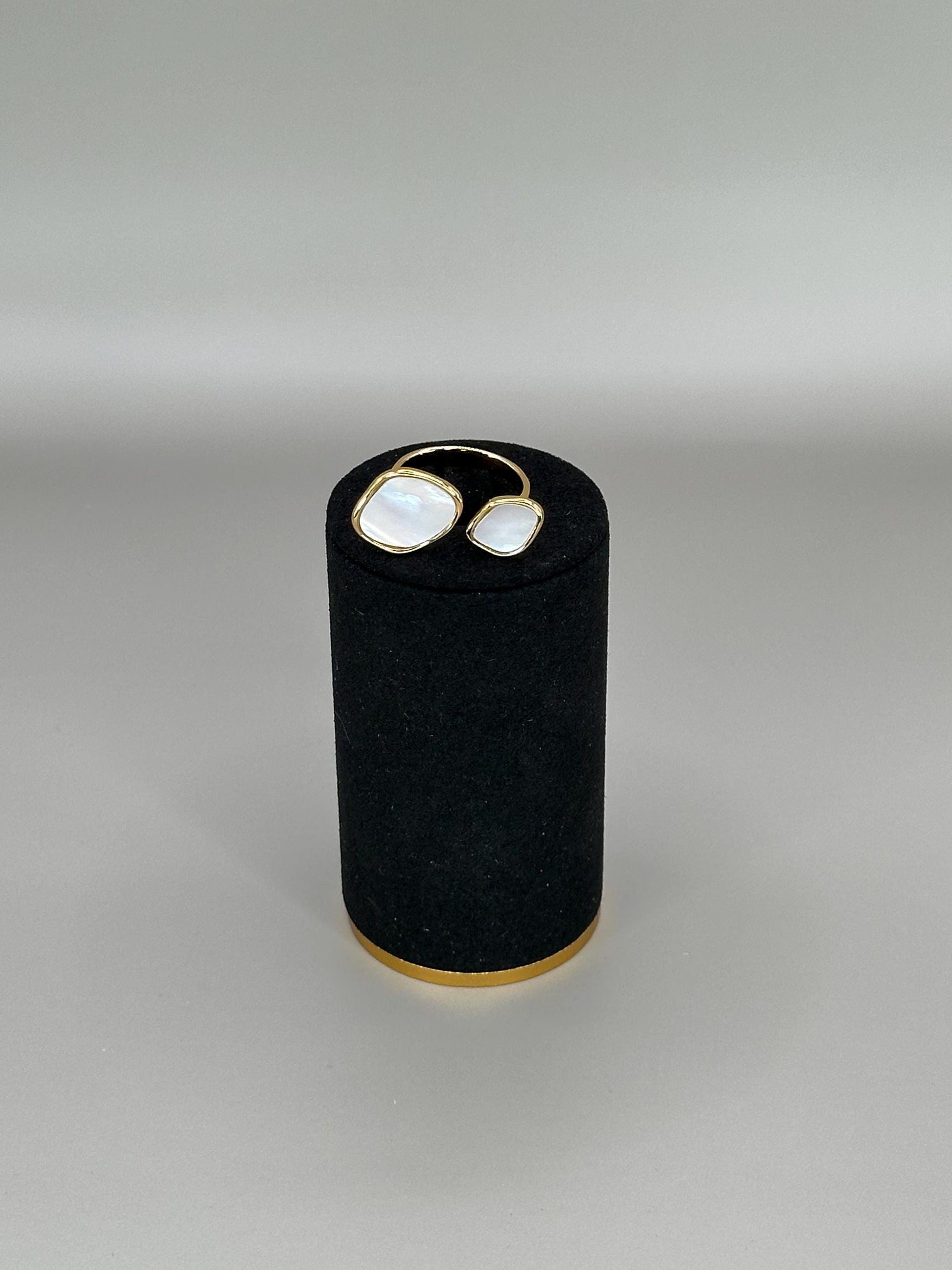 Gold Plated Waterproof Hypoallergenic Flat Pearl Open Ring – Minimalist Jewelry