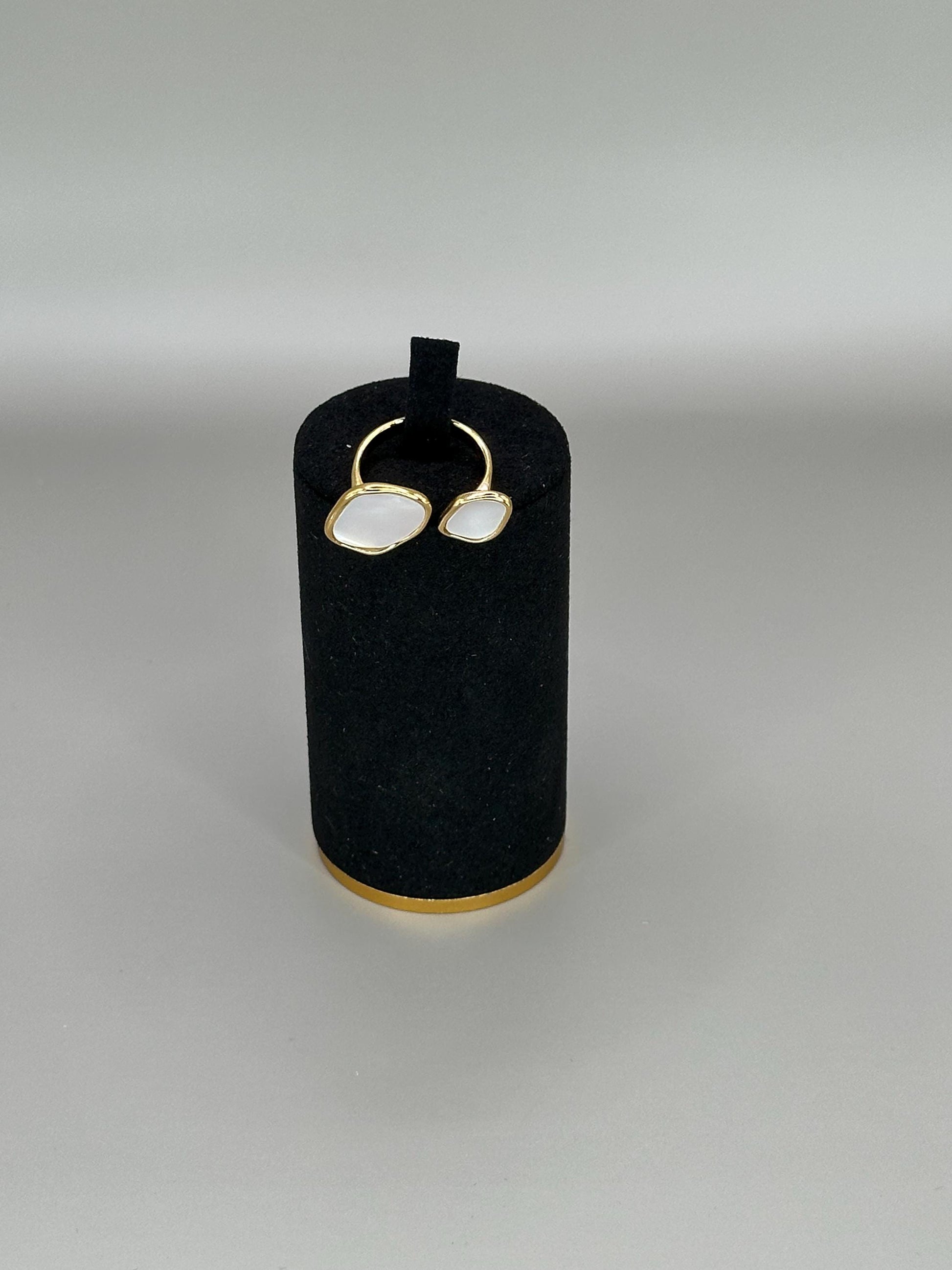 Gold Plated Waterproof Hypoallergenic Flat Pearl Open Ring – Minimalist Jewelry