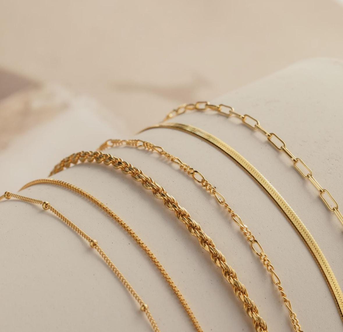 Gold Plated Waterproof Figaro Bracelet Hypoallergenic Minimalist Jewelry