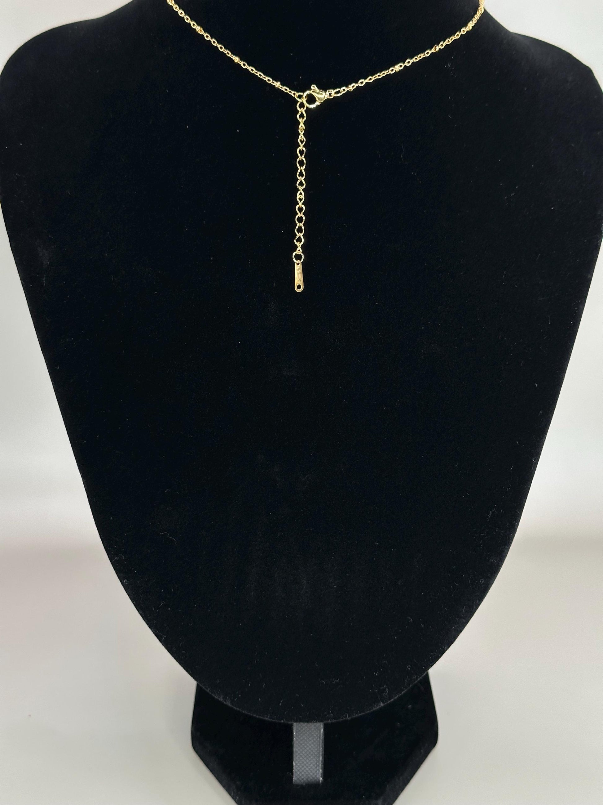 Gold Plated Waterproof Starfish Statement Necklace – Bold Ocean Pendant with Pearl Detail minimalist jewelry