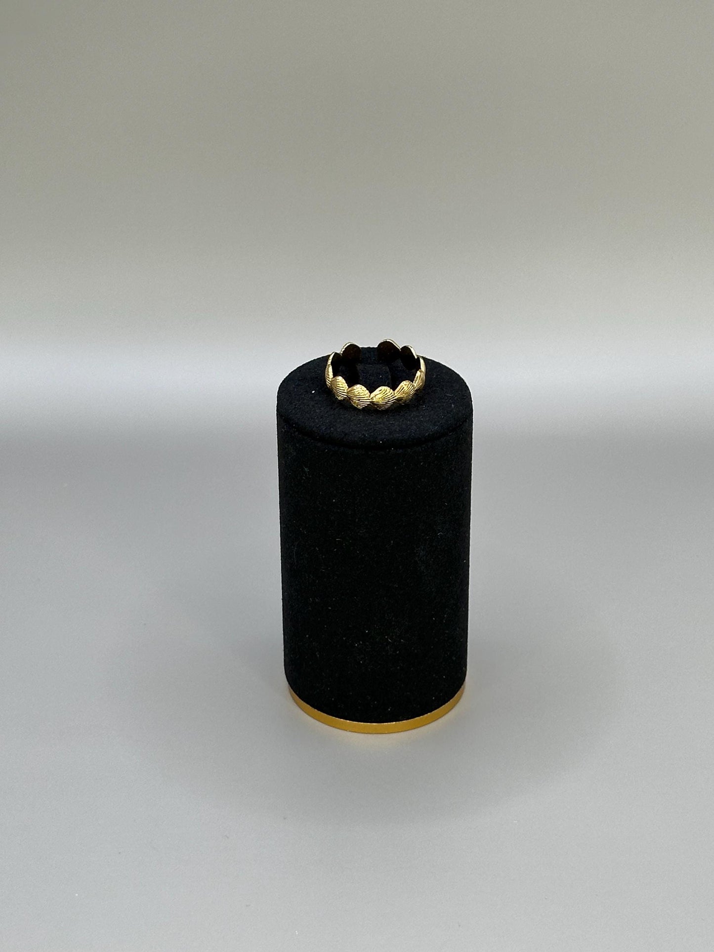 Gold Plated Waterproof Seashell Ring – Hypoallergenic Adjustable Band – Minimalist Jewelry