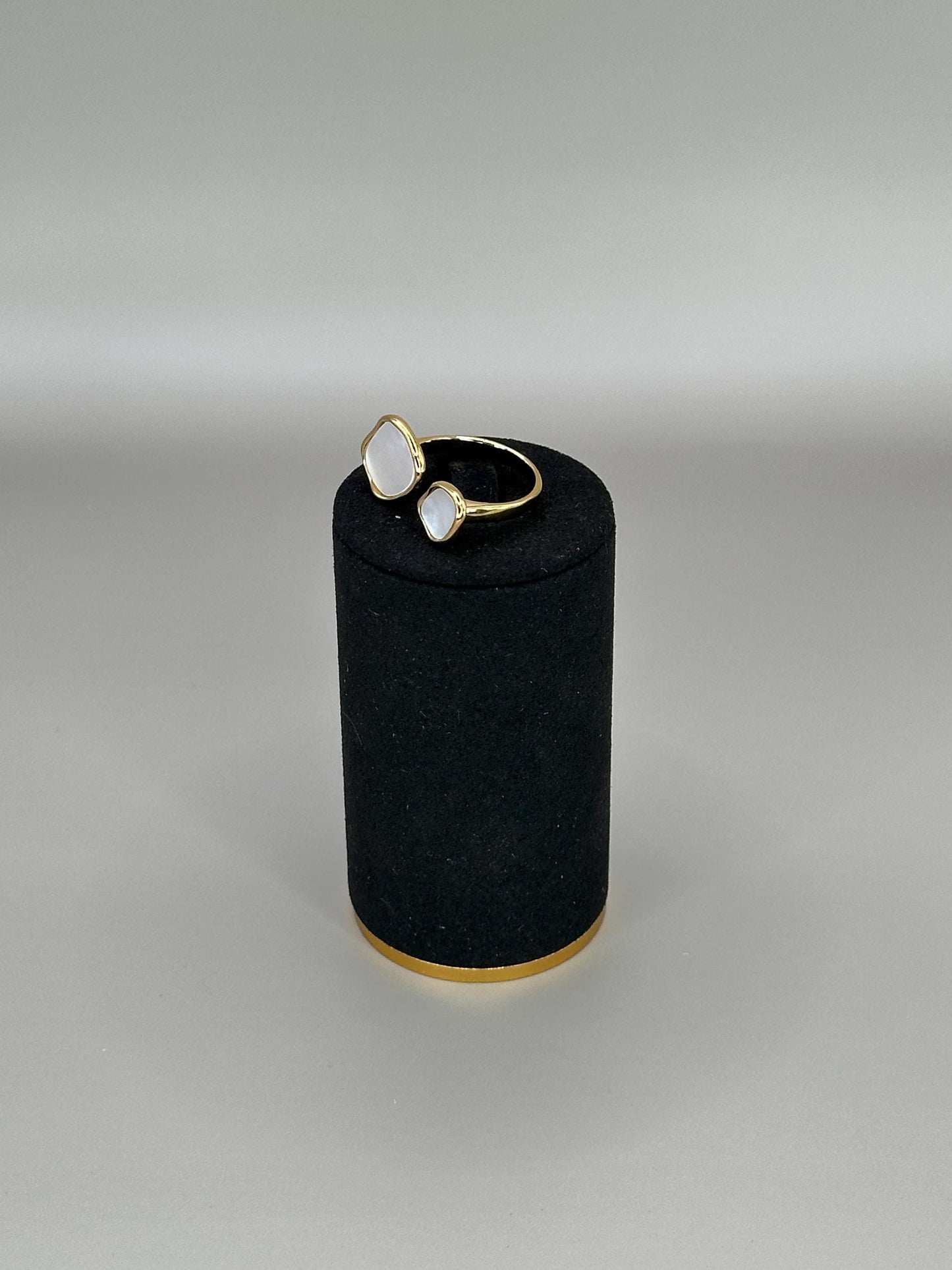 Gold Plated Waterproof Hypoallergenic Flat Pearl Open Ring – Minimalist Jewelry