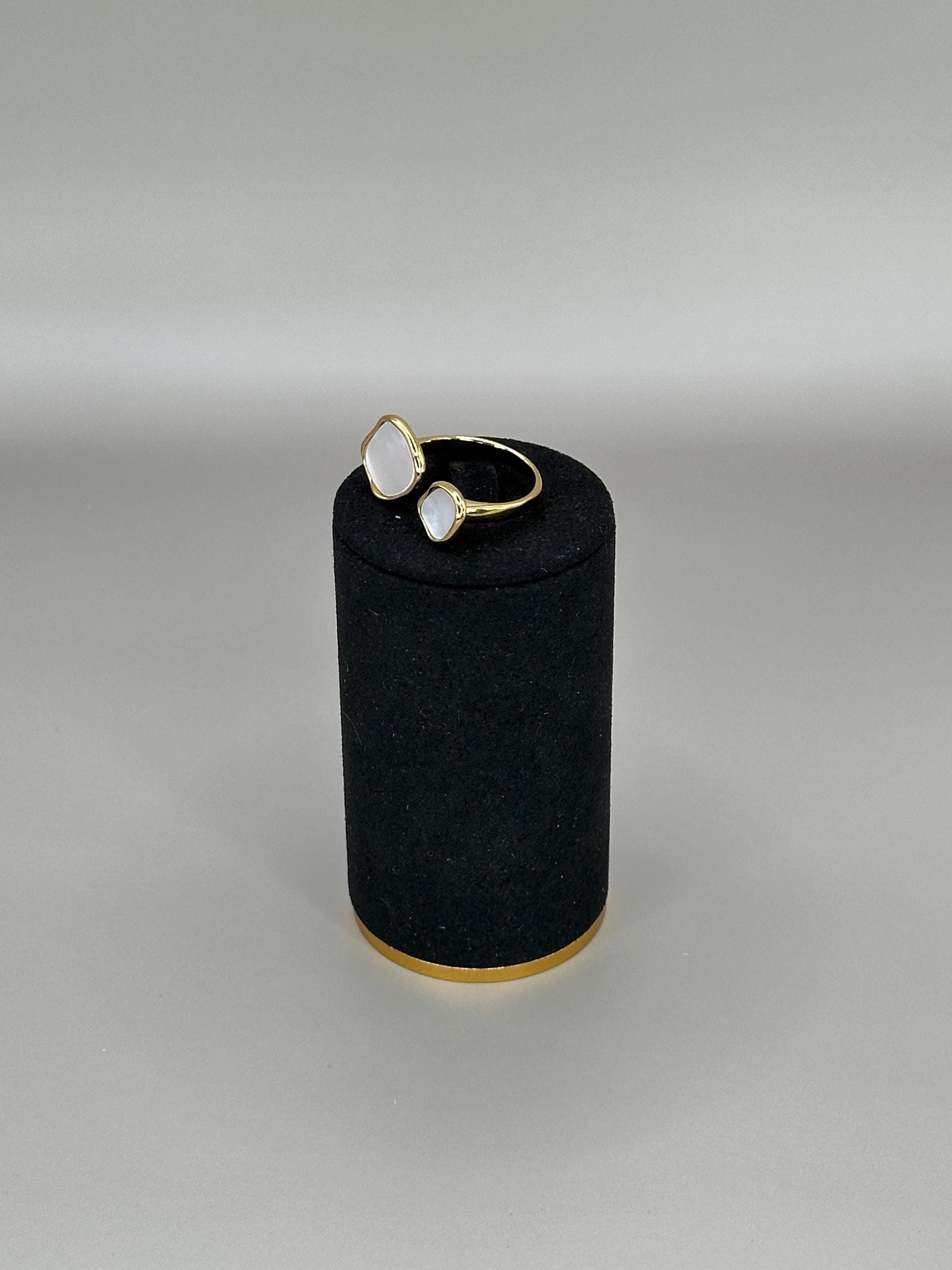 Gold Plated Waterproof Hypoallergenic Flat Pearl Open Ring – Minimalist Jewelry