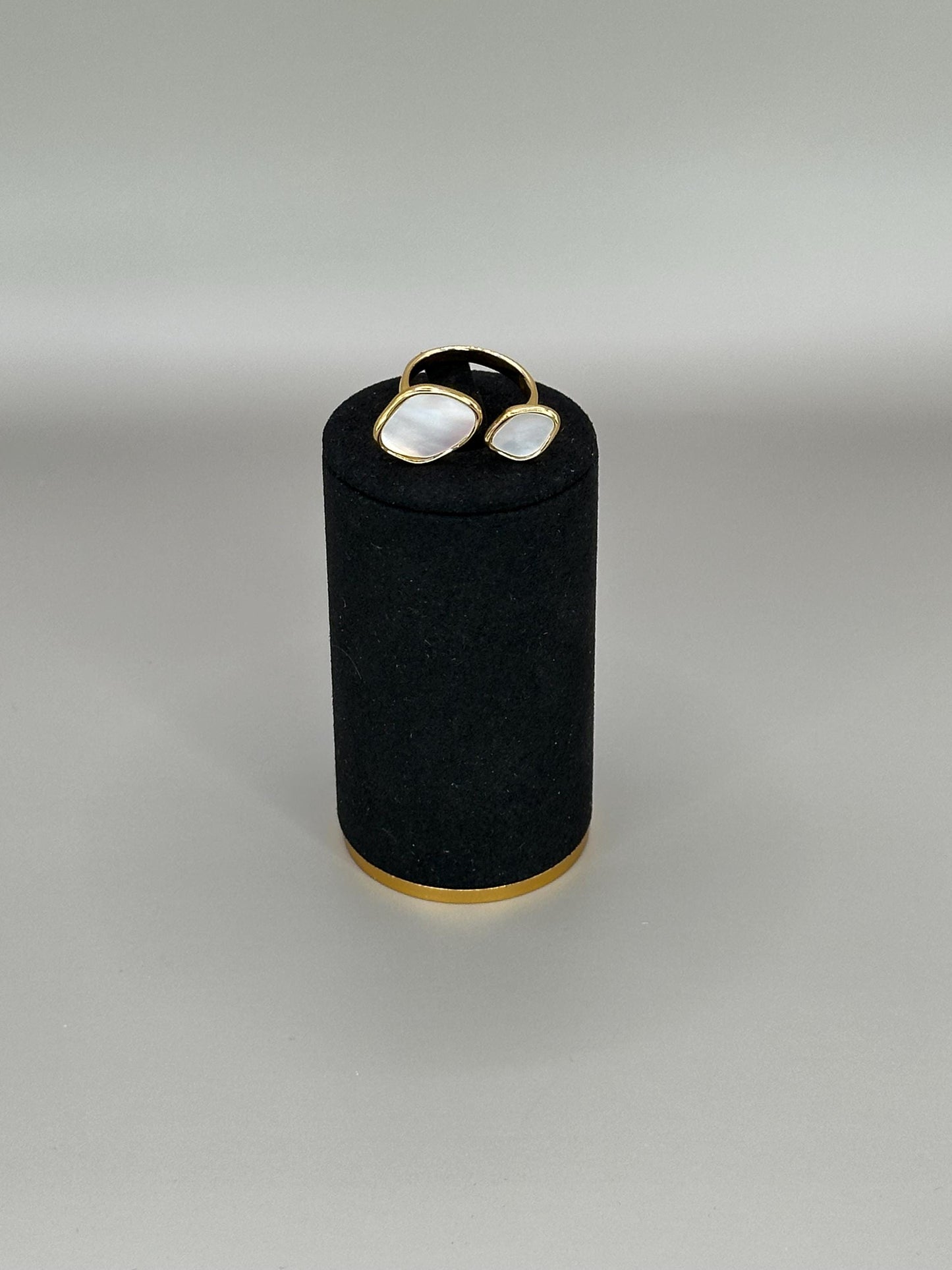 Gold Plated Waterproof Hypoallergenic Flat Pearl Open Ring – Minimalist Jewelry