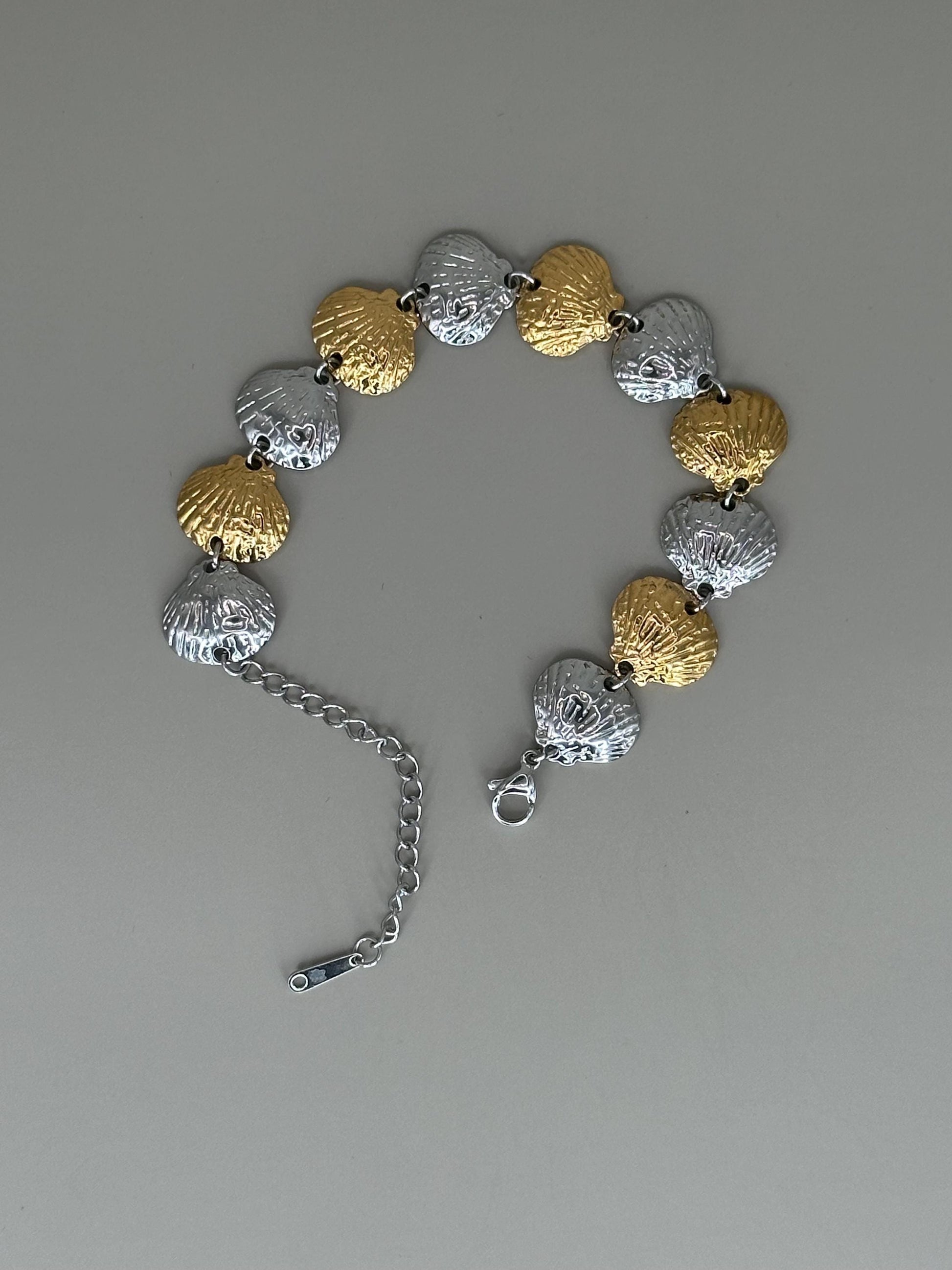Gold & Silver Plated Waterproof Seashell Bracelet – Hypoallergenic Minimalist Jewelry