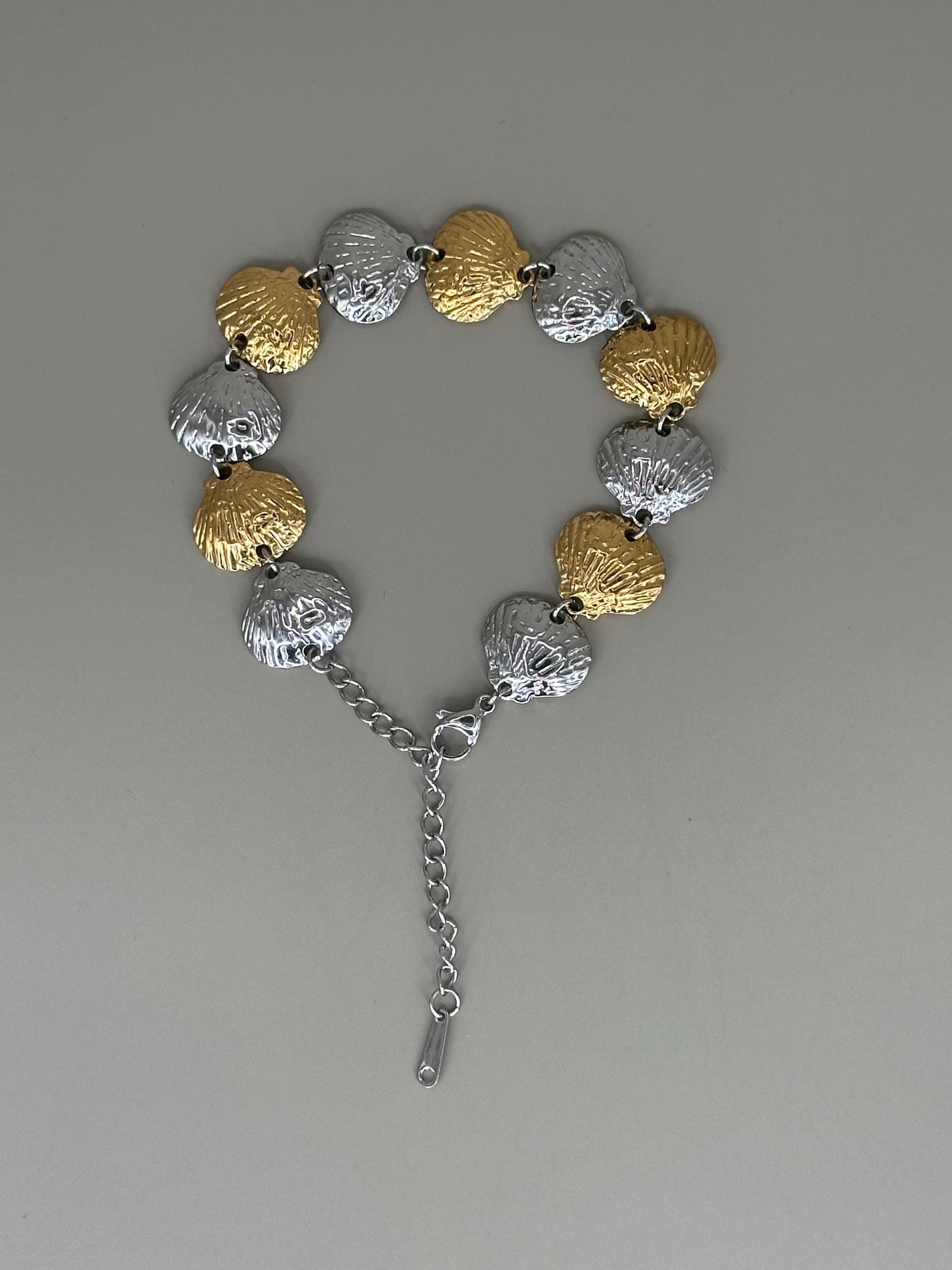 Gold & Silver Plated Waterproof Seashell Bracelet – Hypoallergenic Minimalist Jewelry