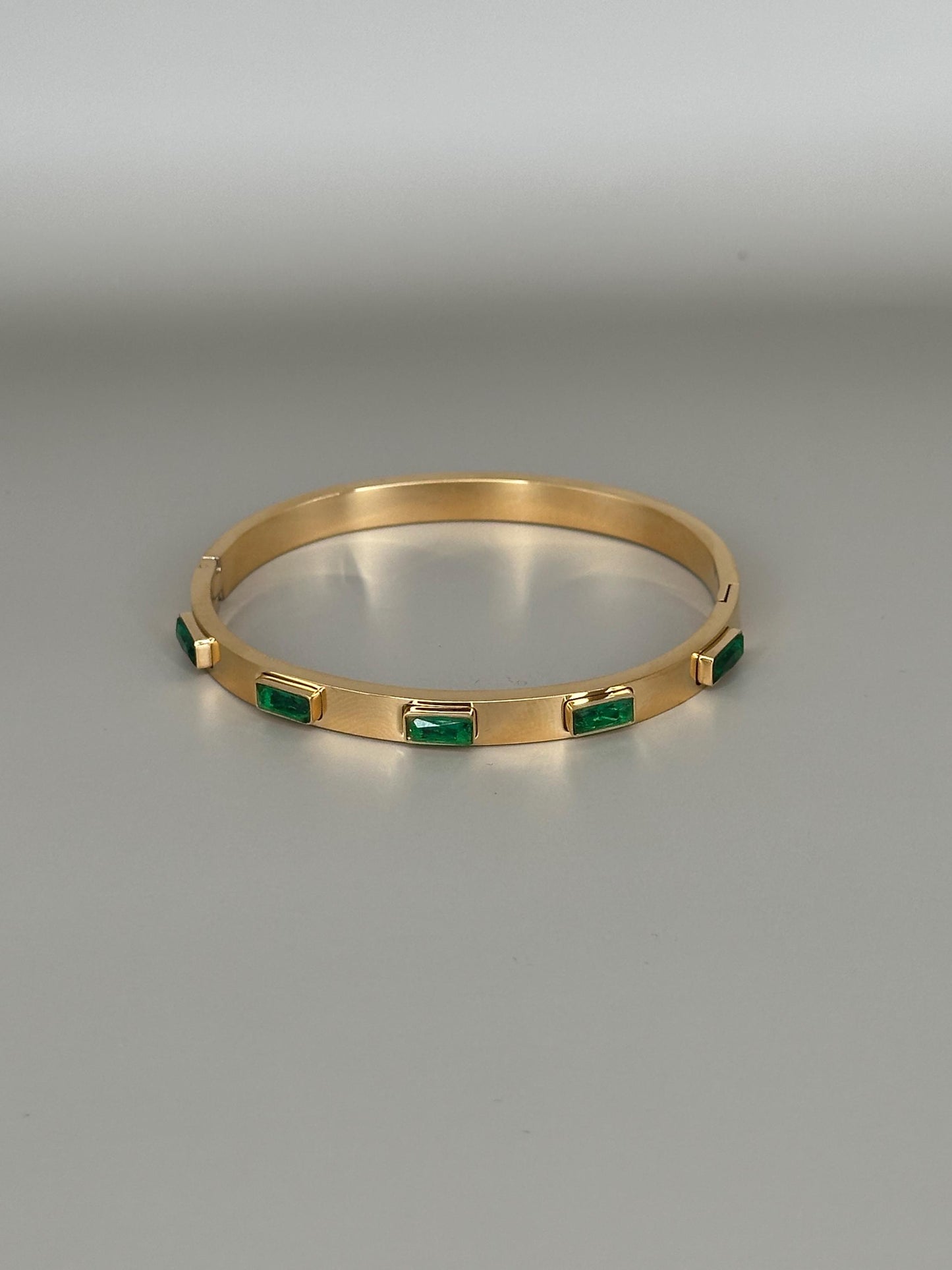Gold Plated Waterproof Emerald Cuff Bracelet Hypoallergenic Minimalist Jewelry