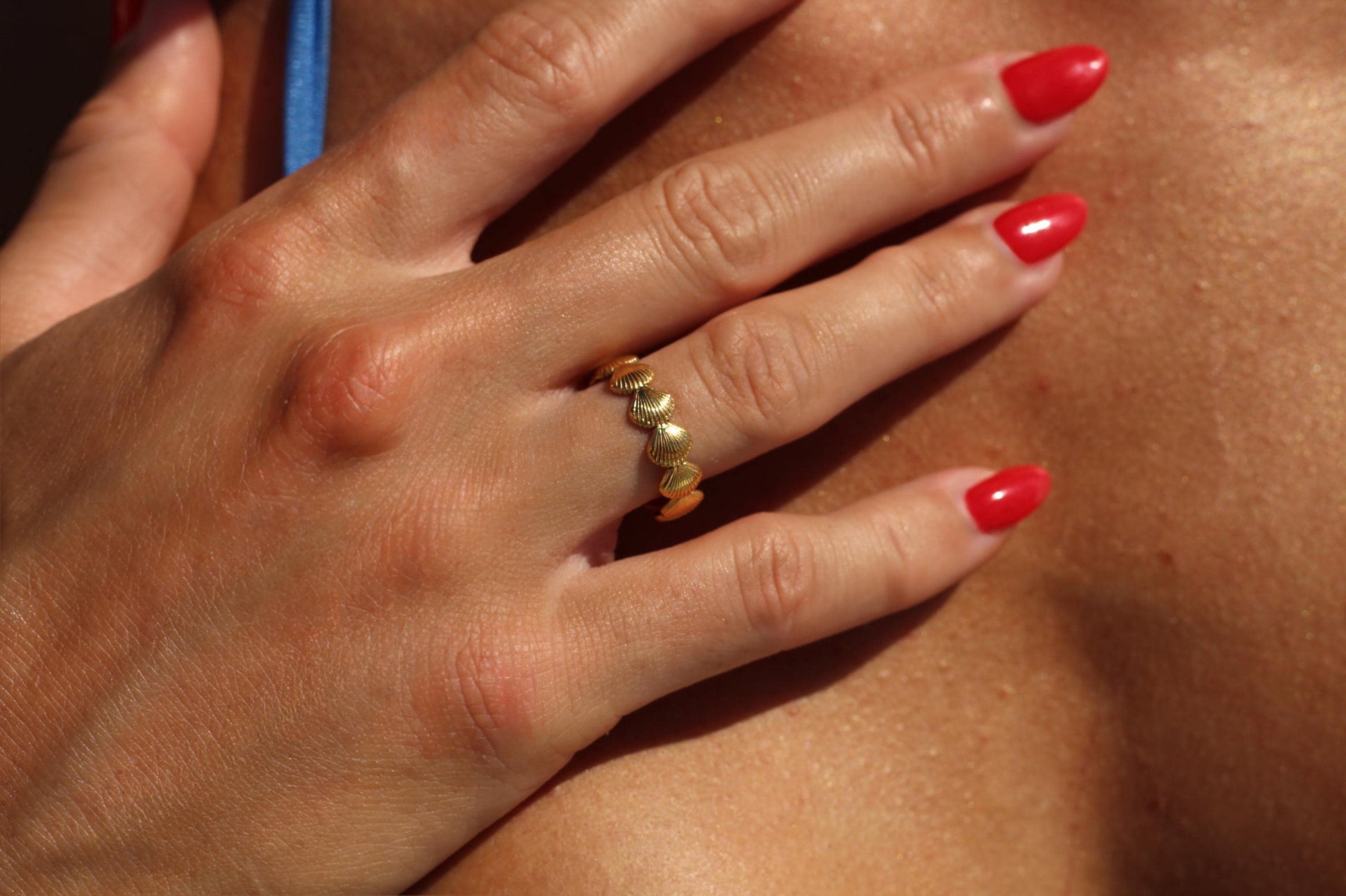 Gold Plated Waterproof Seashell Ring – Hypoallergenic Adjustable Band – Minimalist Jewelry