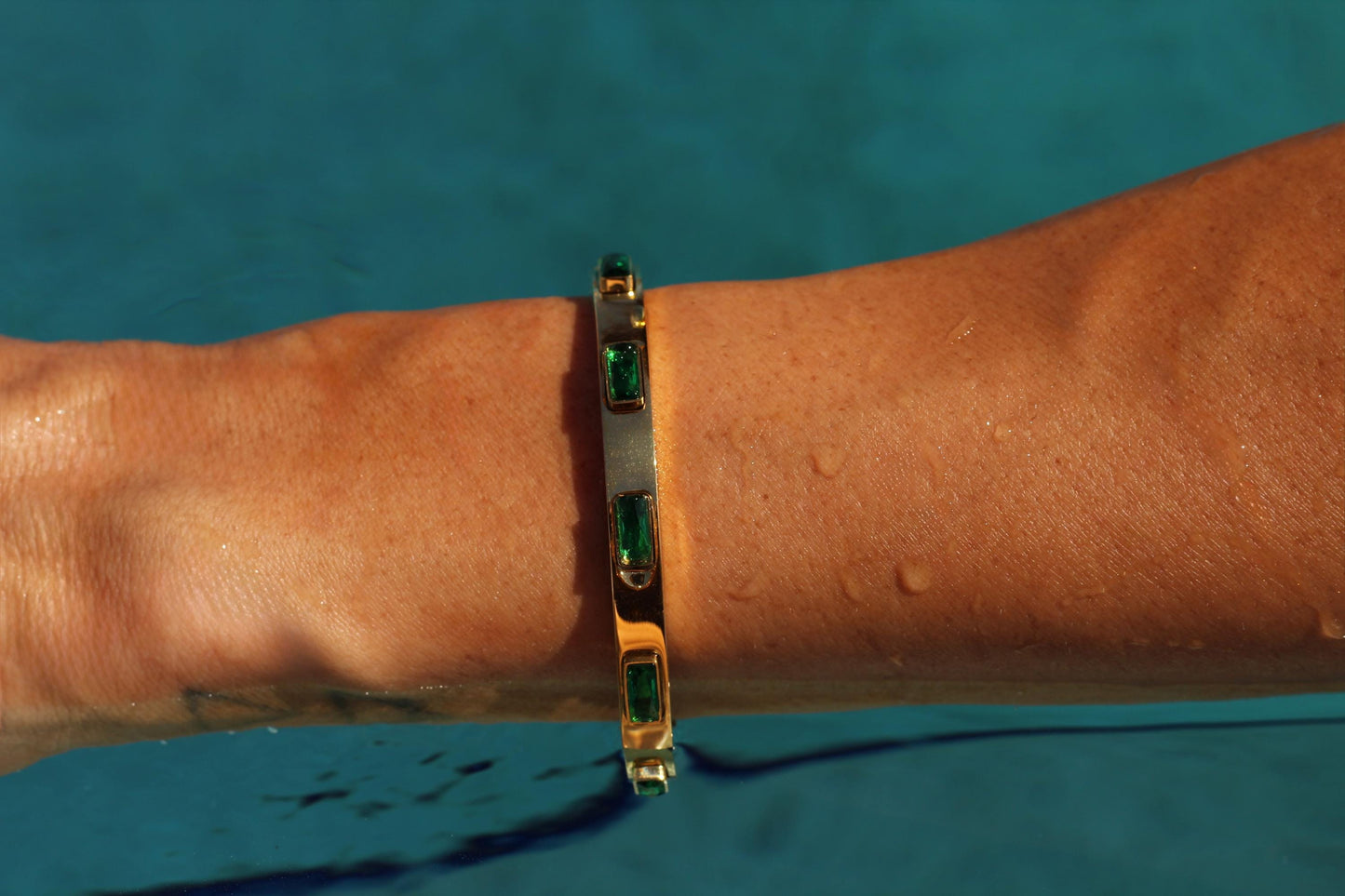 Gold Plated Waterproof Emerald Cuff Bracelet Hypoallergenic Minimalist Jewelry