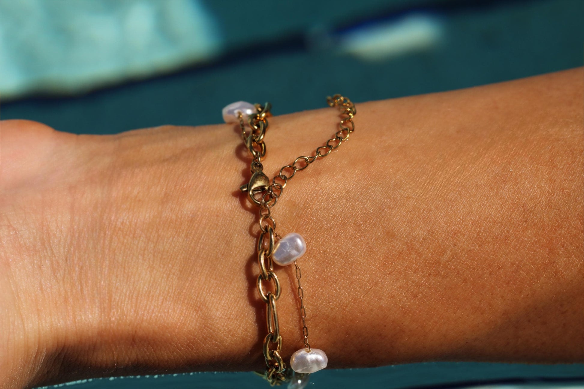 Gold Plated waterproof Gold Bracelet Anklet Ocean Pearl layered Shell Charm Minimalist & Elegant